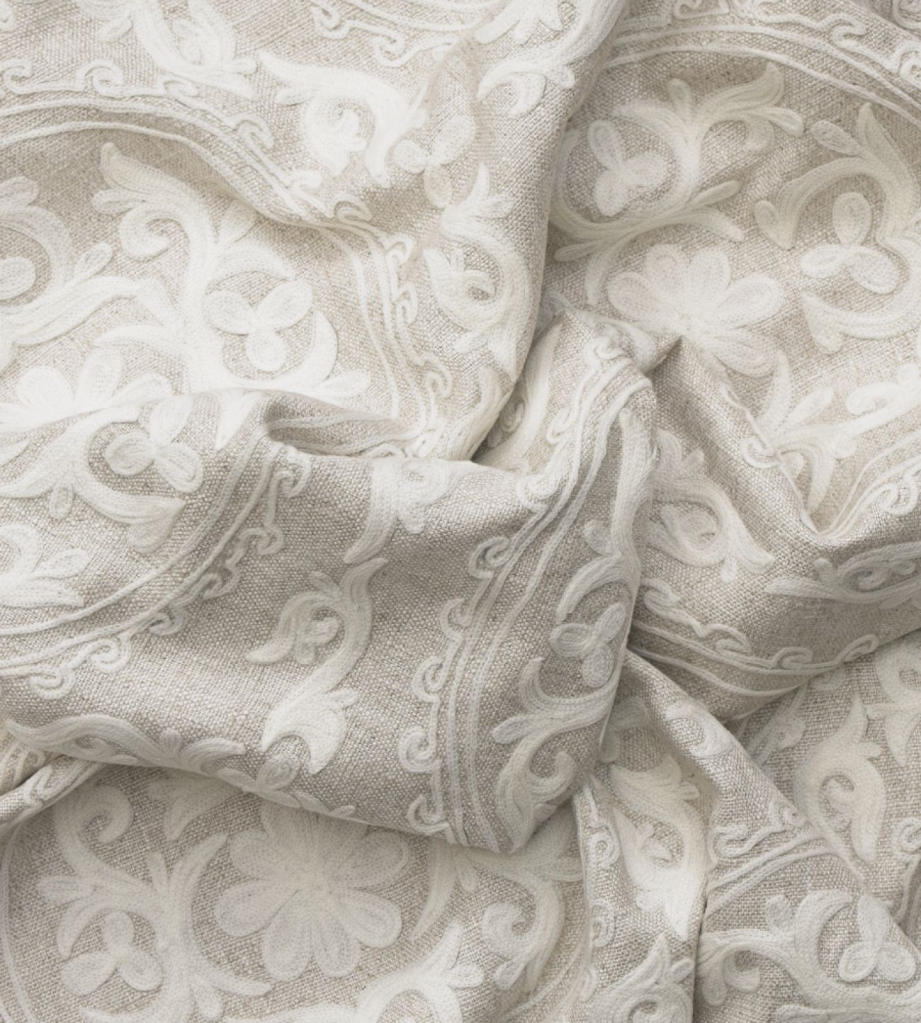 Английская ткань Andrew Martin, коллекция Folklore, артикул Yurt/Ivory Английская ткань Andrew Martin, коллекция Folklore, артикул Yurt/Ivory