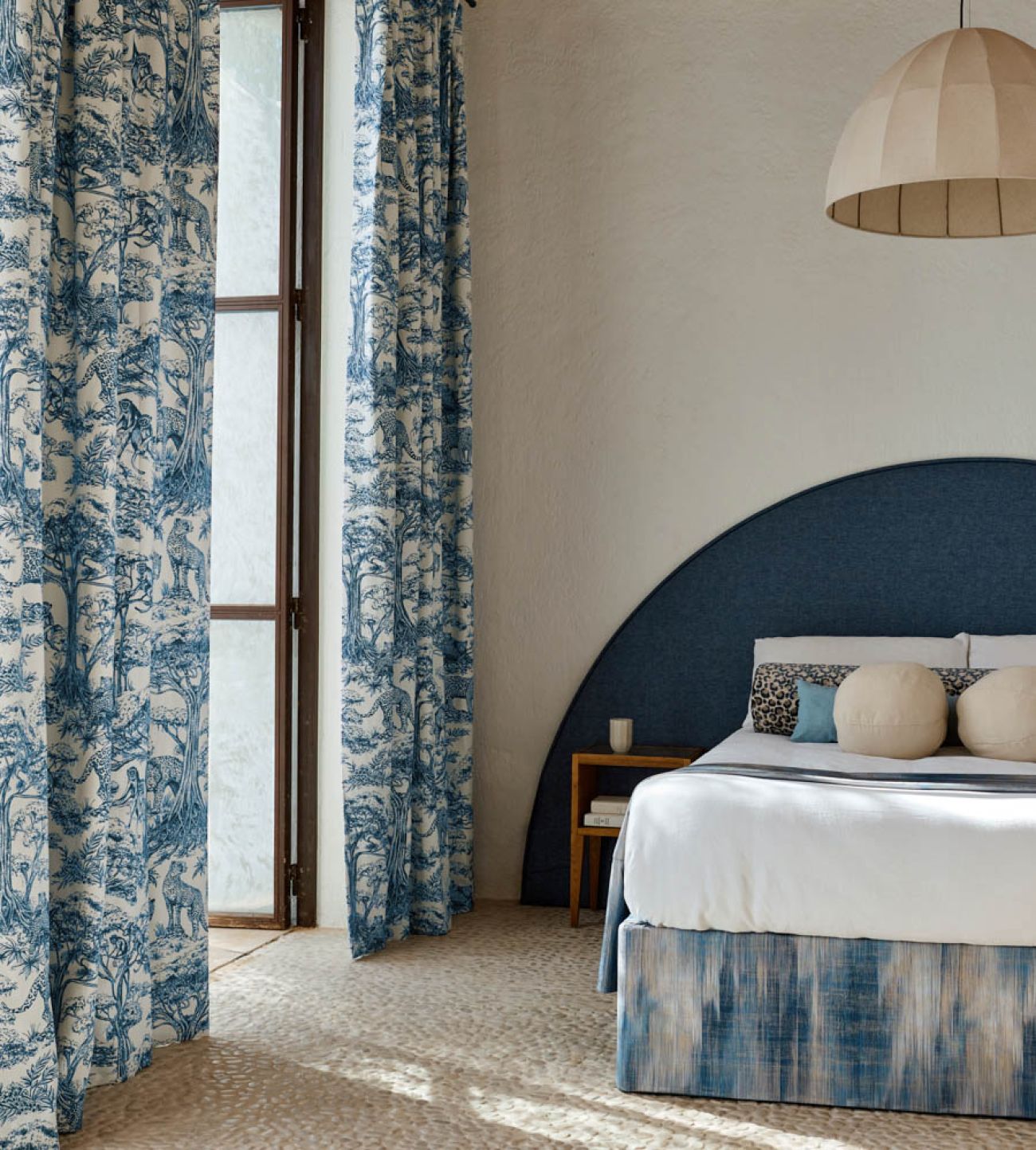 Английская ткань Clarke & Clarke, коллекция Breegan Jane x Clarke & Clarke, артикул F1710/01 Английская ткань Clarke & Clarke, коллекция Breegan Jane x Clarke & Clarke, артикул F1710/01