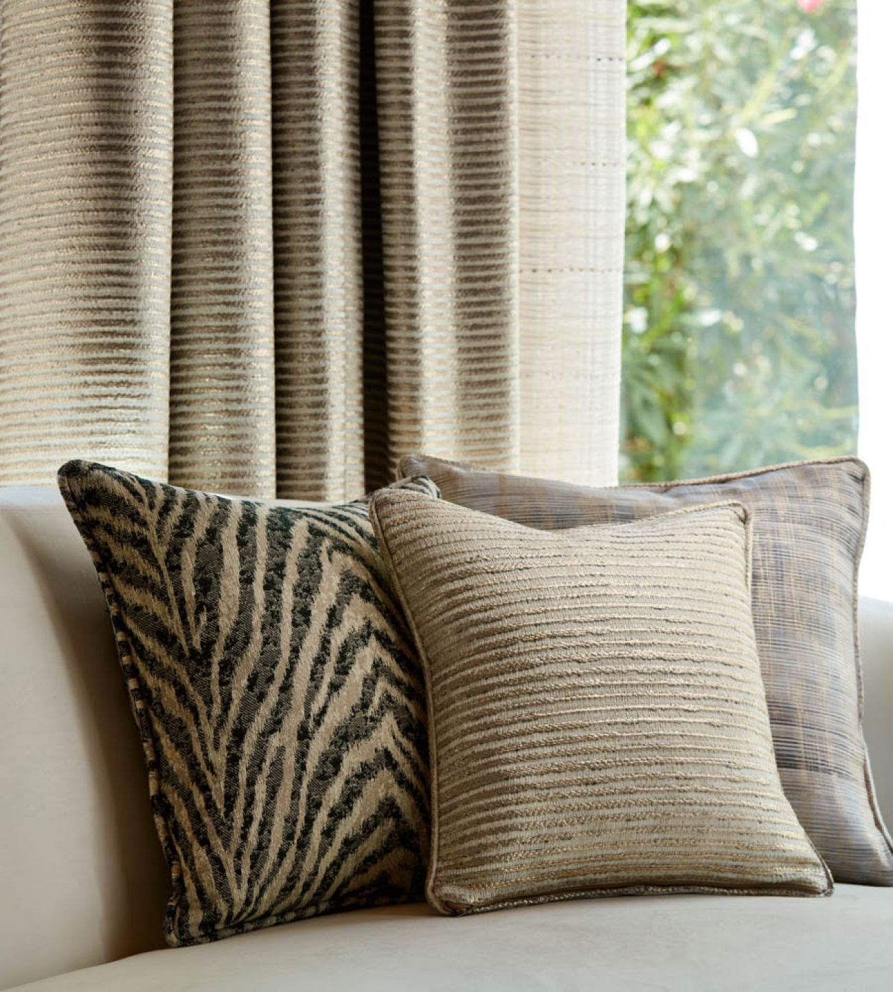 Английская ткань Clarke & Clarke, коллекция Breegan Jane x Clarke & Clarke, артикул F1712/03 Английская ткань Clarke & Clarke, коллекция Breegan Jane x Clarke & Clarke, артикул F1712/03