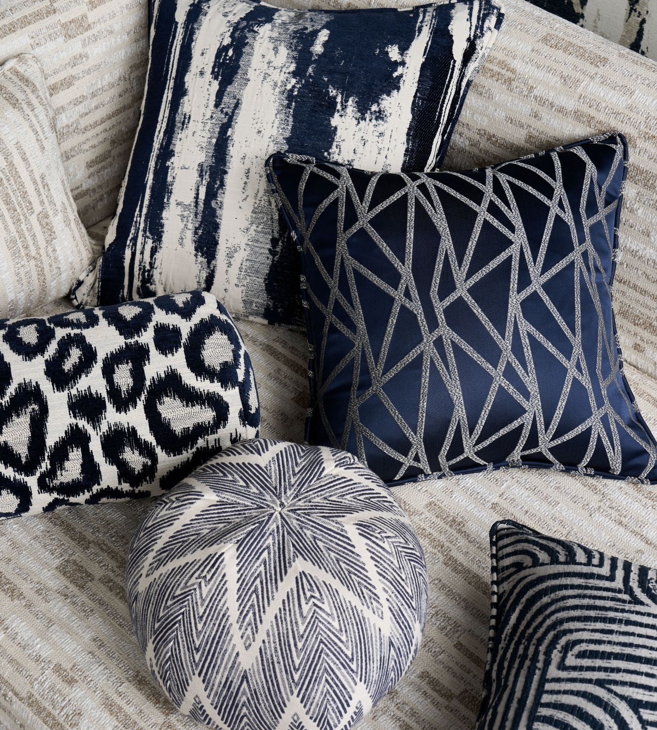 Английская ткань Clarke & Clarke, коллекция Metropolitan, артикул F1774/01 Английская ткань Clarke & Clarke, коллекция Metropolitan, артикул F1774/01