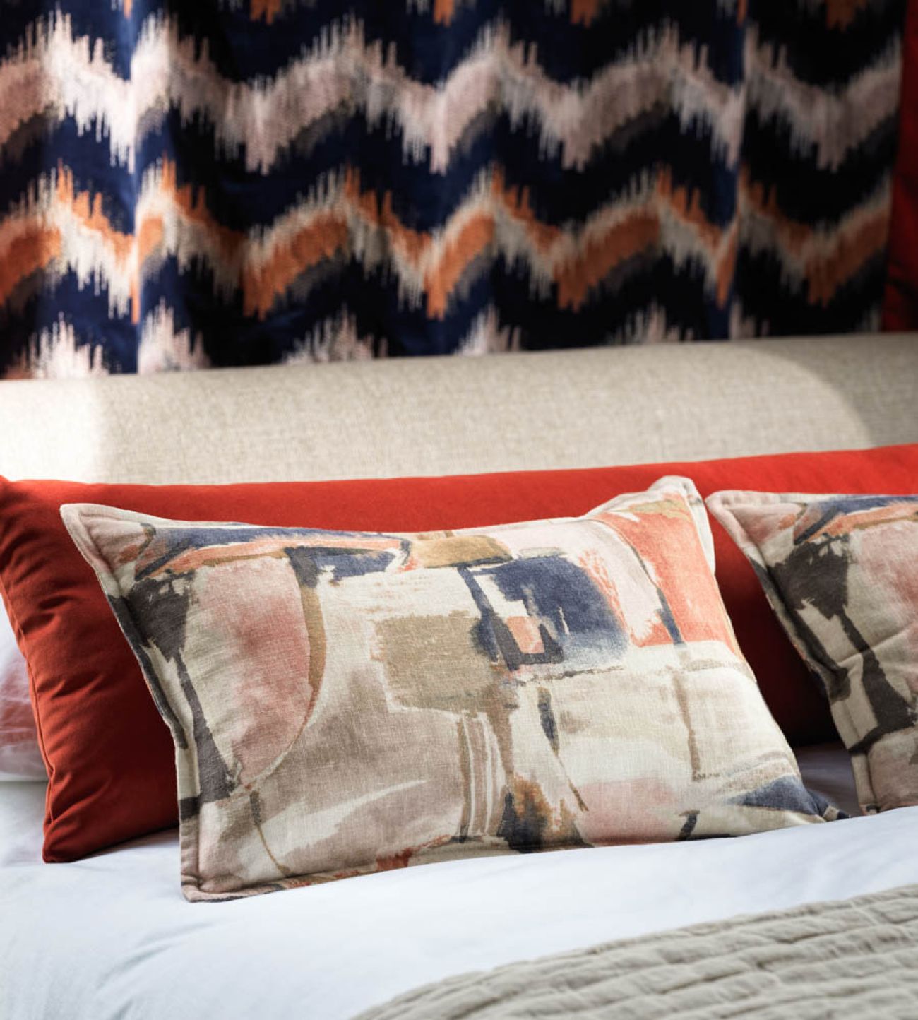 Английская ткань Clarke & Clarke, коллекция Vivido, артикул F1694/03 Английская ткань Clarke & Clarke, коллекция Vivido, артикул F1694/03