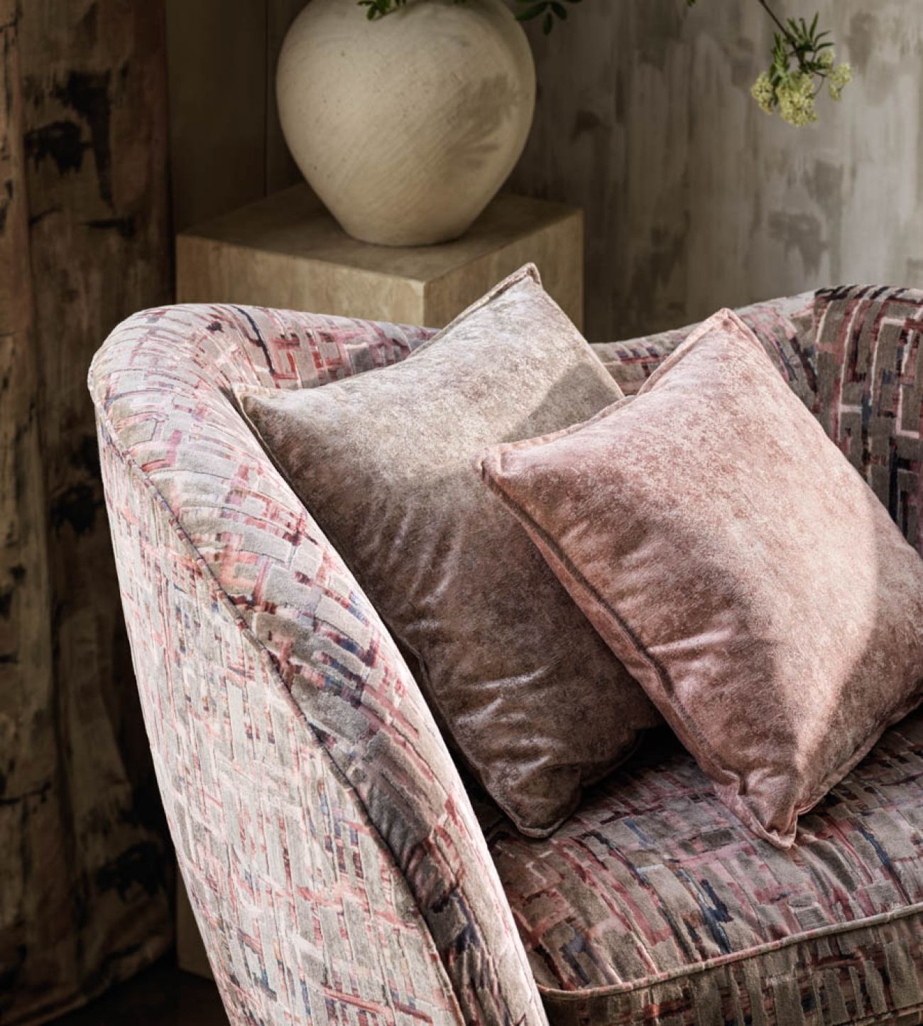 Английская ткань Clarke & Clarke, коллекция Vivido, артикул F1697/01 Английская ткань Clarke & Clarke, коллекция Vivido, артикул F1697/01