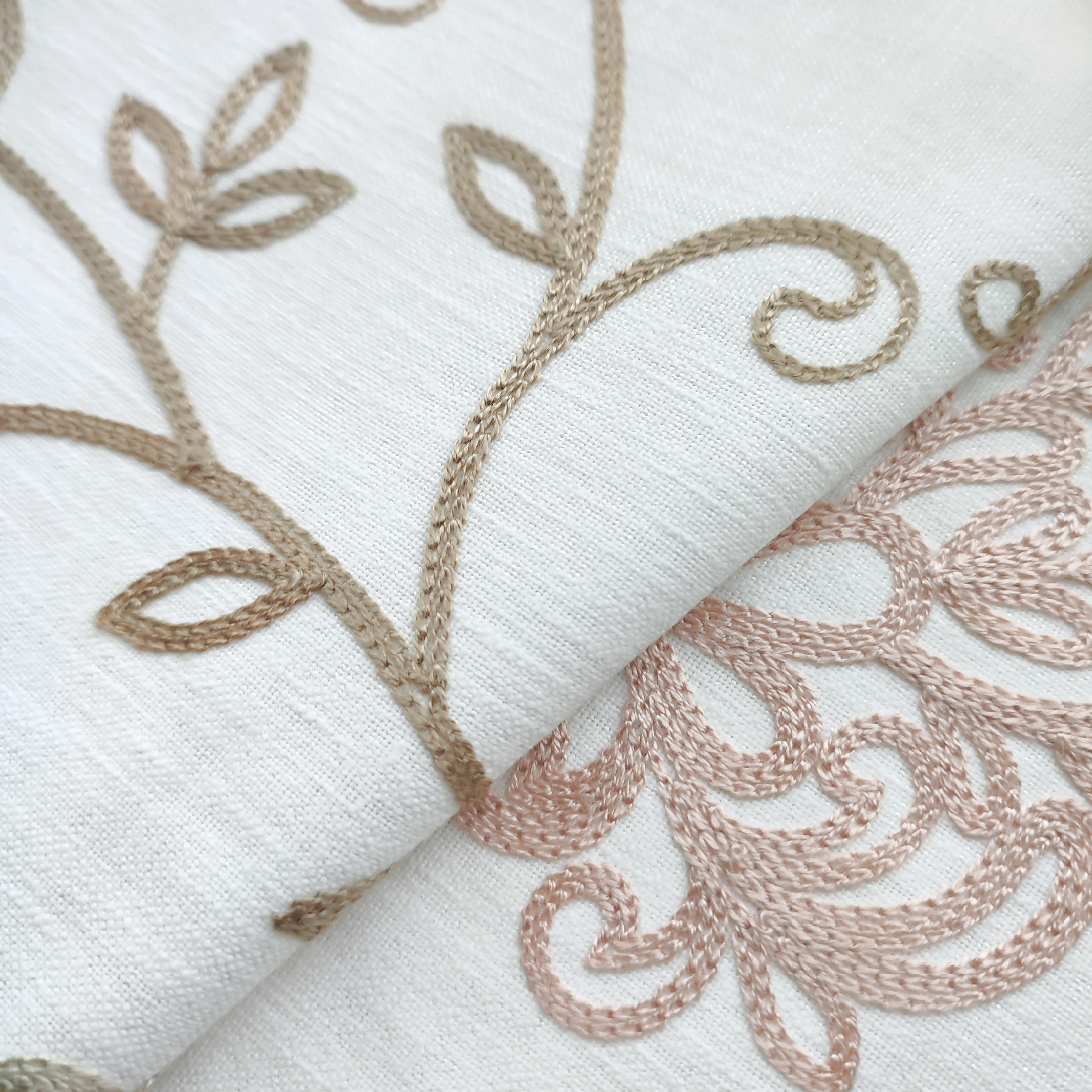 Бельгийская ткань Daylight, коллекция Bogatell, артикул Bogatell/Blossom Бельгийская ткань Daylight, коллекция Bogatell, артикул Bogatell/Blossom