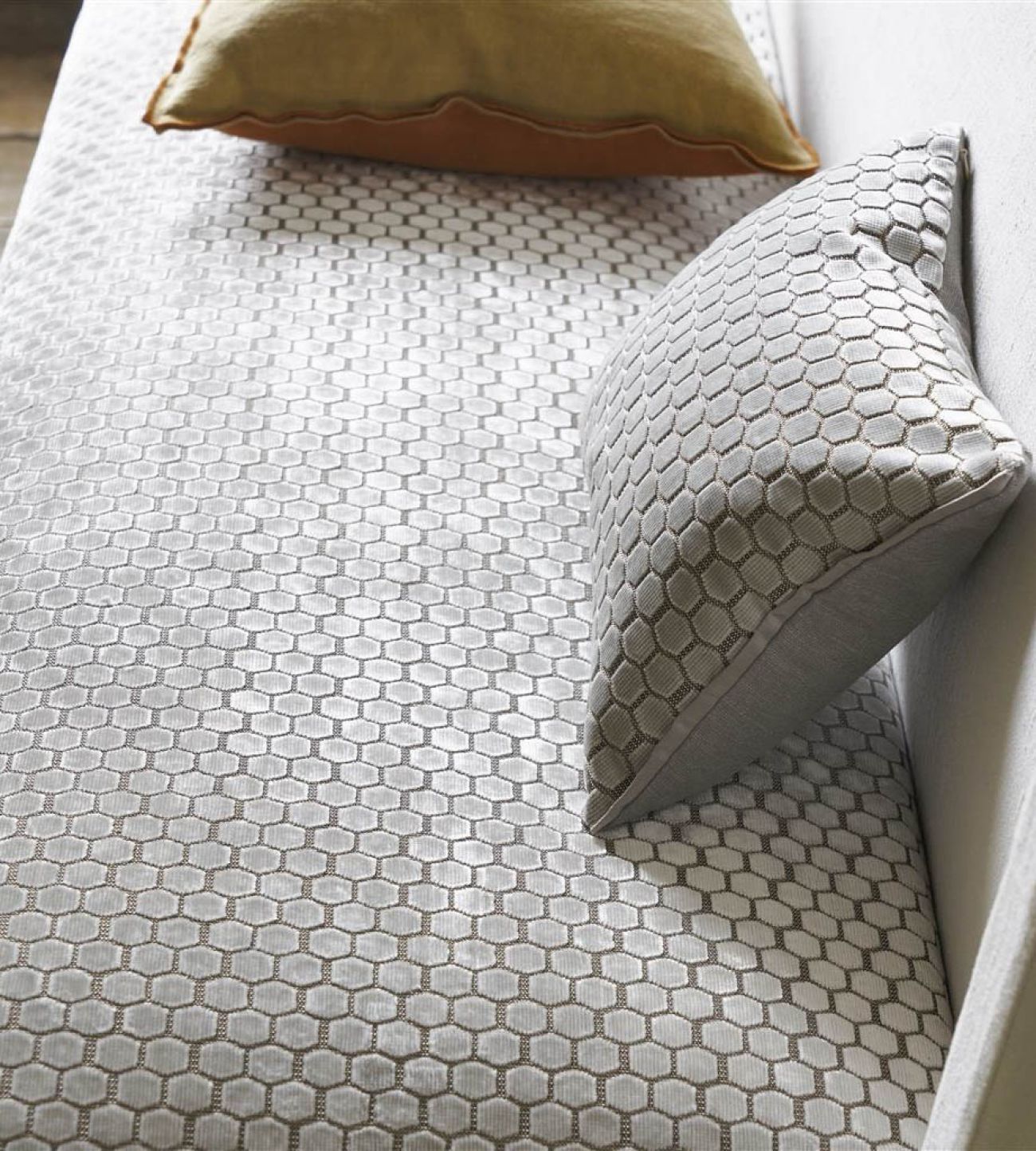 Английская ткань Designers Guild, коллекция Cartouche, артикул FDG3089/01 Английская ткань Designers Guild, коллекция Cartouche, артикул FDG3089/01