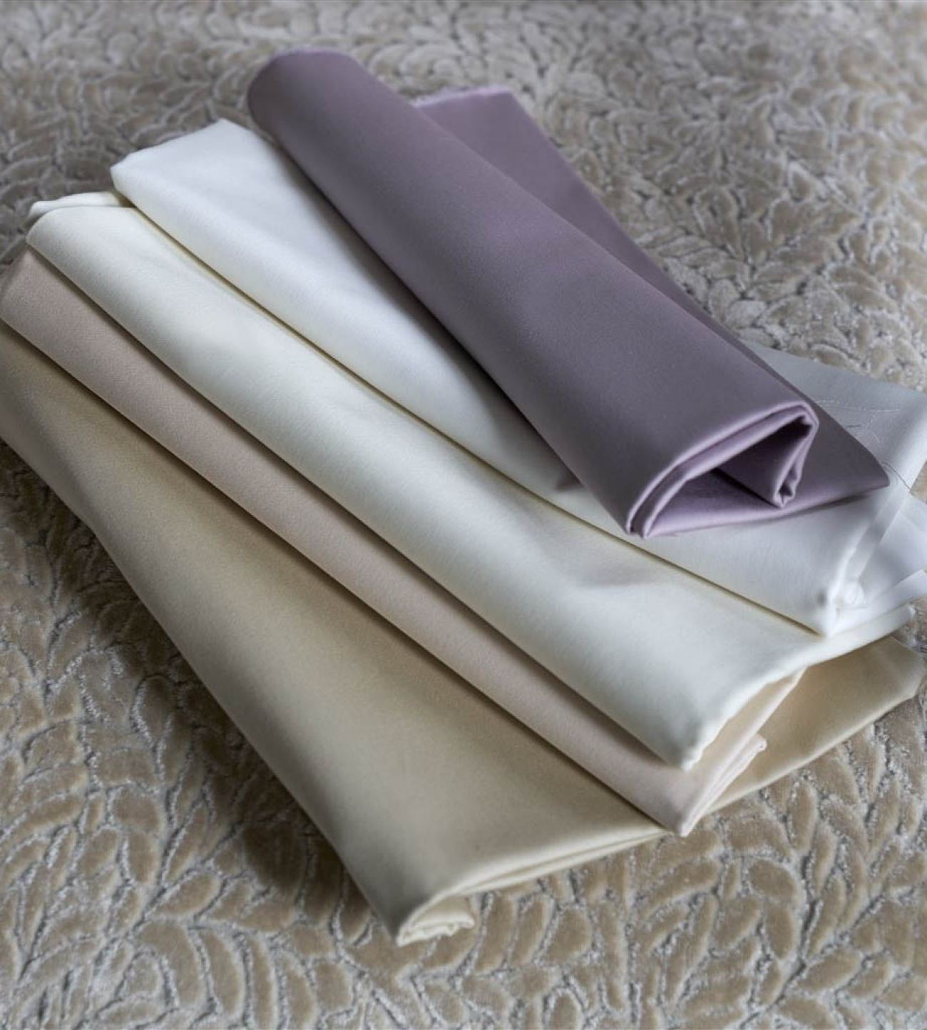 Английская ткань Designers Guild, коллекция Perledo, артикул FDG3103/19 Английская ткань Designers Guild, коллекция Perledo, артикул FDG3103/19