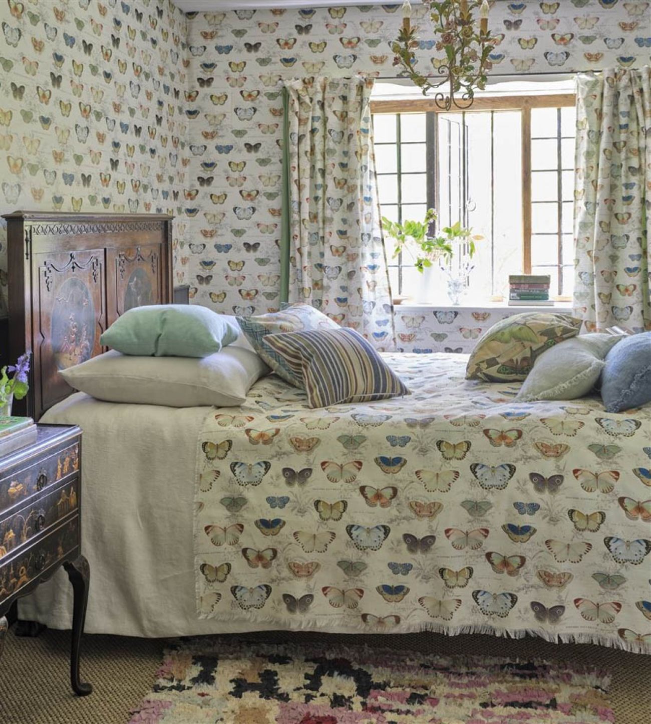 Английская ткань Designers Guild, коллекция Picture Book III, артикул FJD6050/01 Английская ткань Designers Guild, коллекция Picture Book III, артикул FJD6050/01