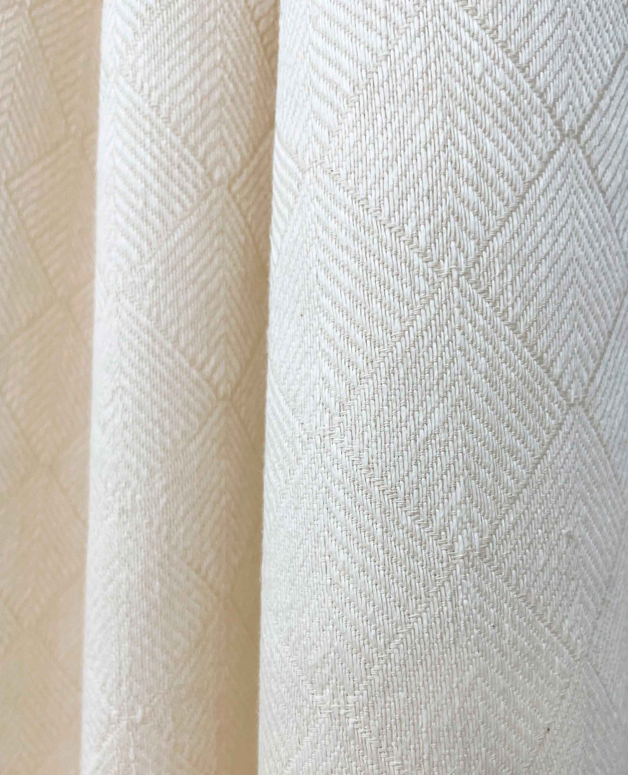 Испанская ткань Gaston y Daniela, коллекция Tauris, артикул GDT5737-001 Испанская ткань Gaston y Daniela, коллекция Tauris, артикул GDT5737-001