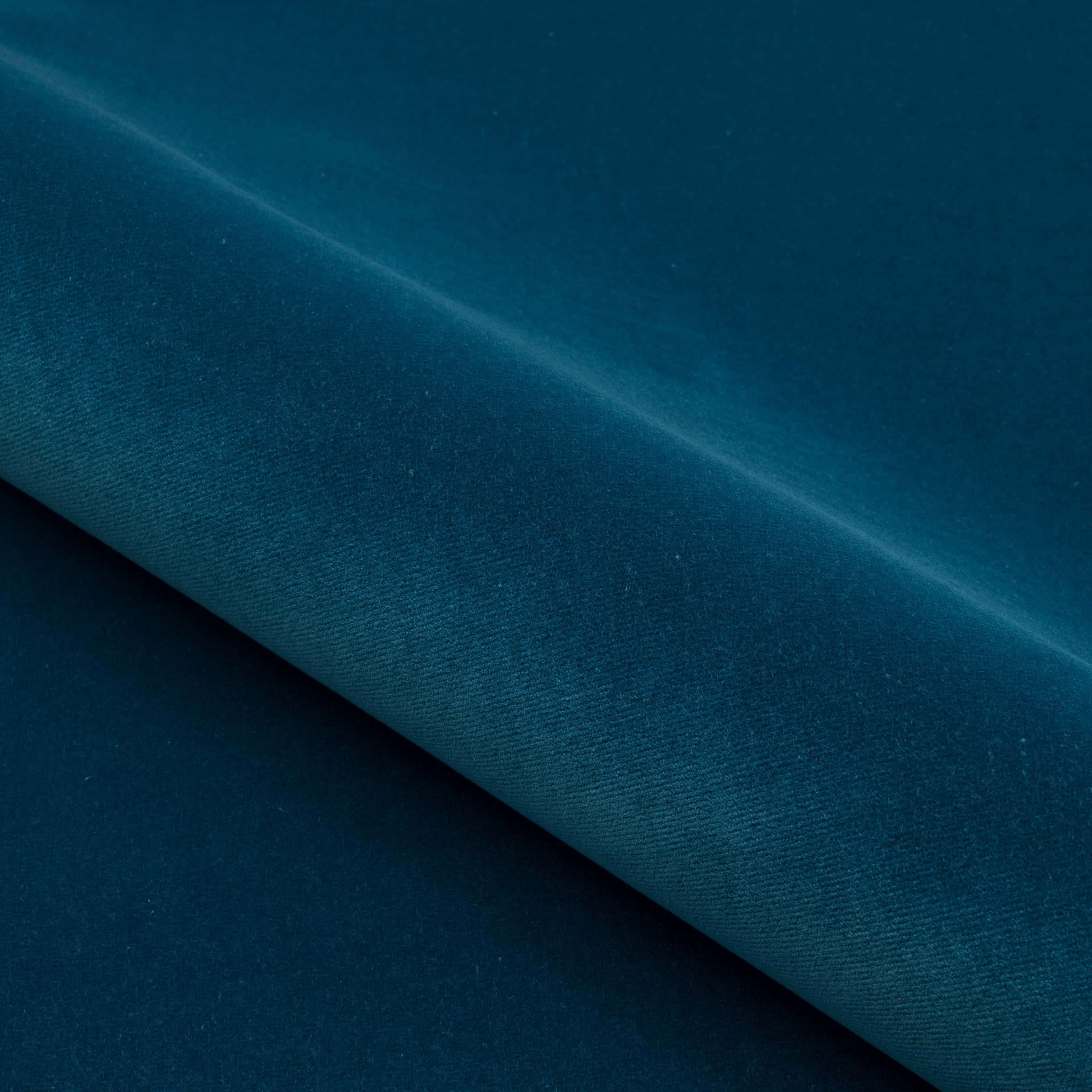 Французская ткань Nobilis, коллекция Velours Otello №2, артикул 10750.62 Французская ткань Nobilis, коллекция Velours Otello №2, артикул 10750.62