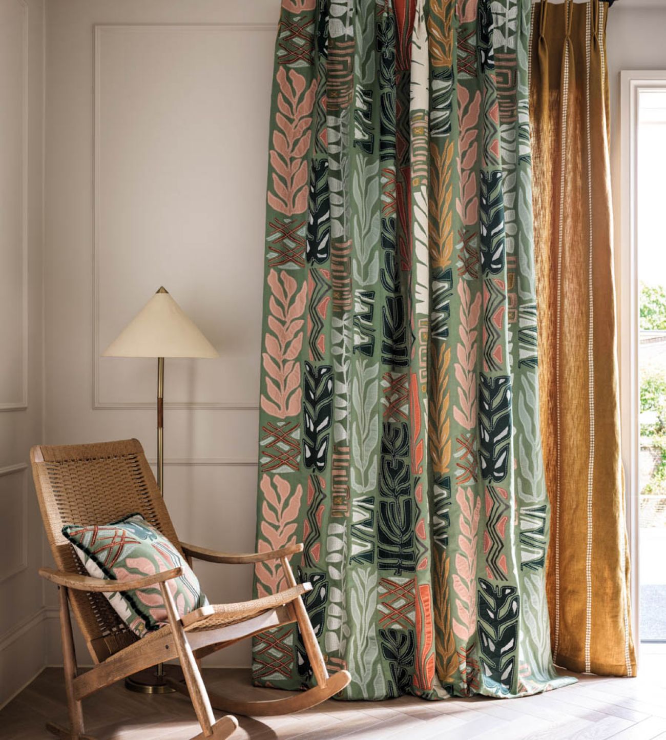 Английская ткань Osborne & Little, коллекция Santa Fe, артикул F7950-03