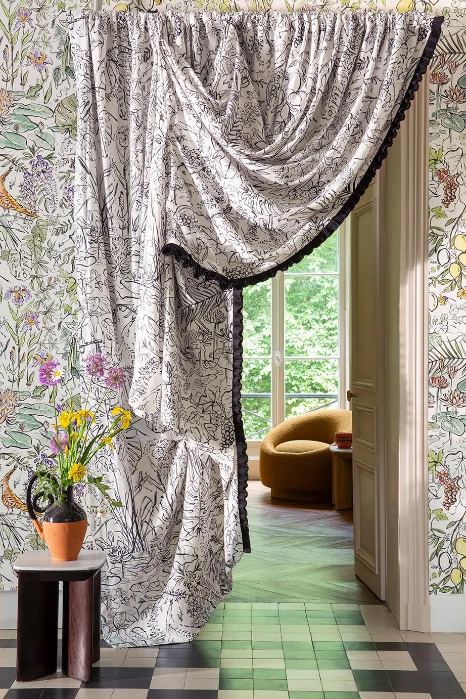 Французская ткань Pierre Frey, коллекция Flore, артикул F3908001